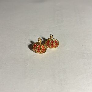 Vintage Avon Precious Pumpkin Earrings Stud Halloween Orange Gold Tone